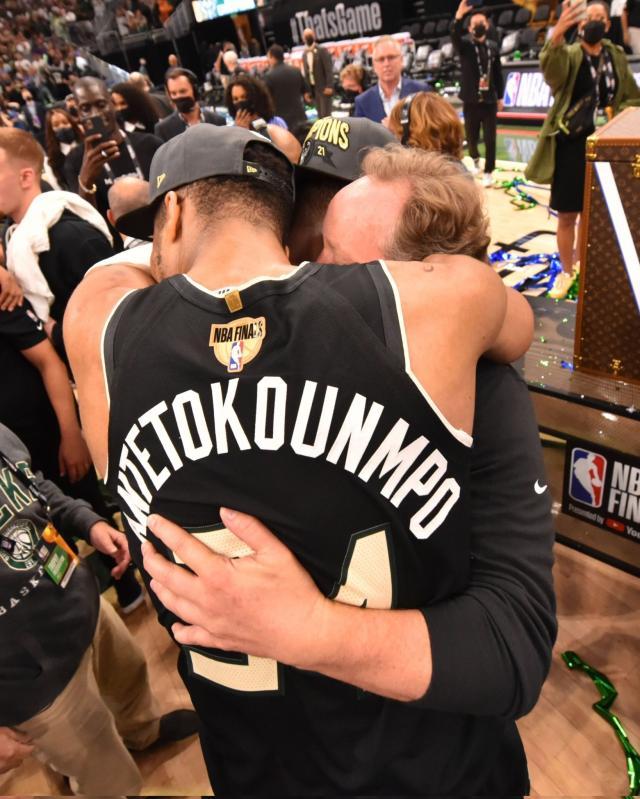 开云体育-遭遇黑八奋发图强？字母哥：受够了所有的不敬